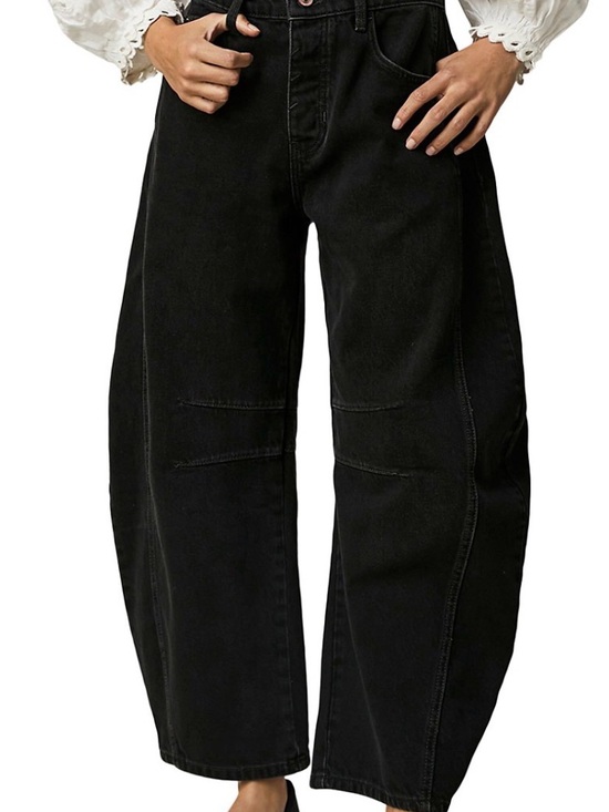 We The Free Denim - We the Free Barrel leg jeans. Black. Size 28
